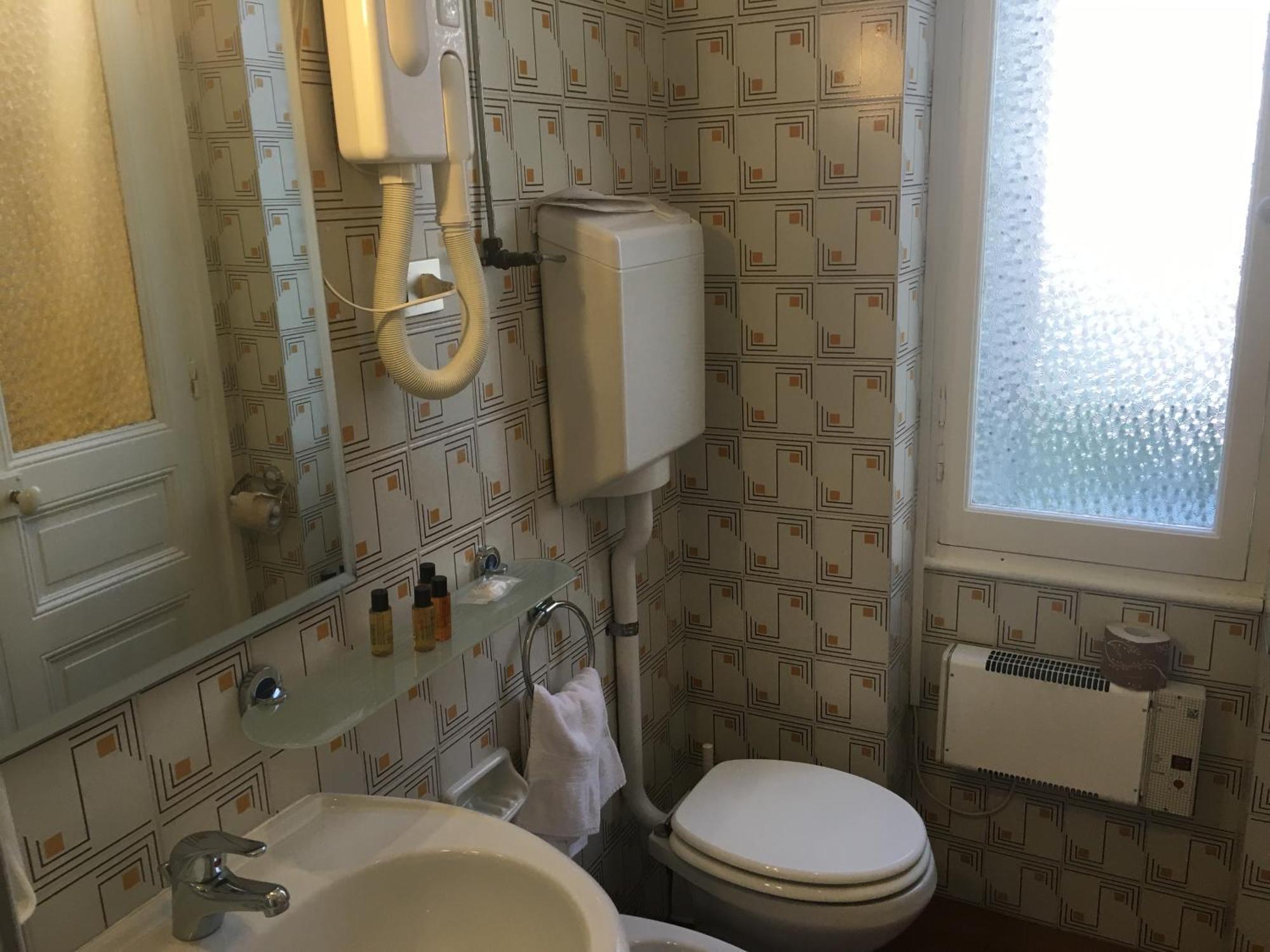 Hotel Liberty Sanremo Zimmer foto